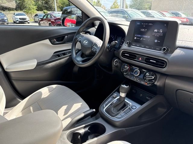 Used 2023 Black Hyundai SEL image 8