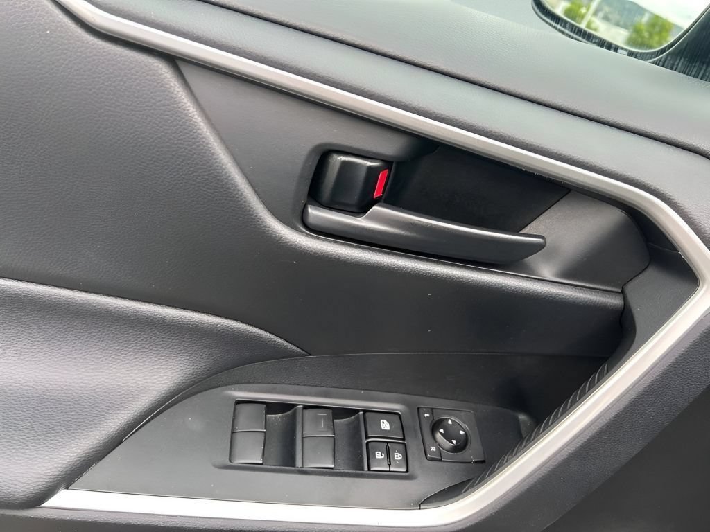 Used 2021 Magnetic Gray Metallic Toyota LE image 19
