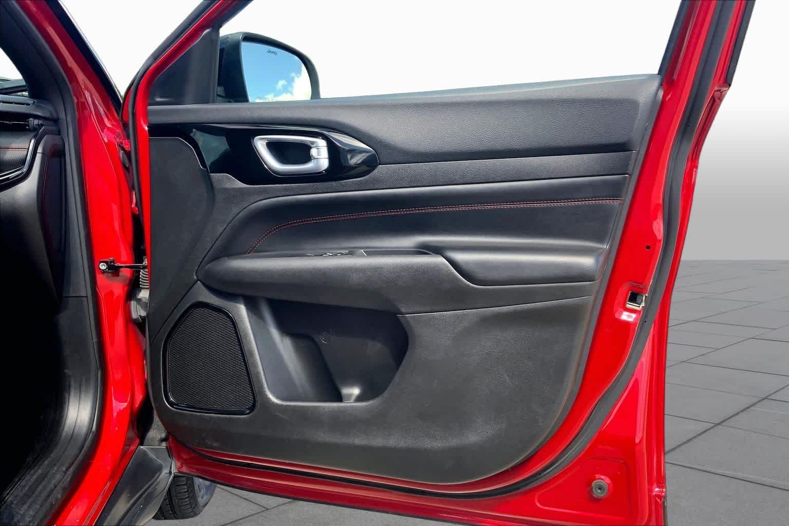 Used 2024 Red Hot Pearlcoat Jeep Trailhawk image 22