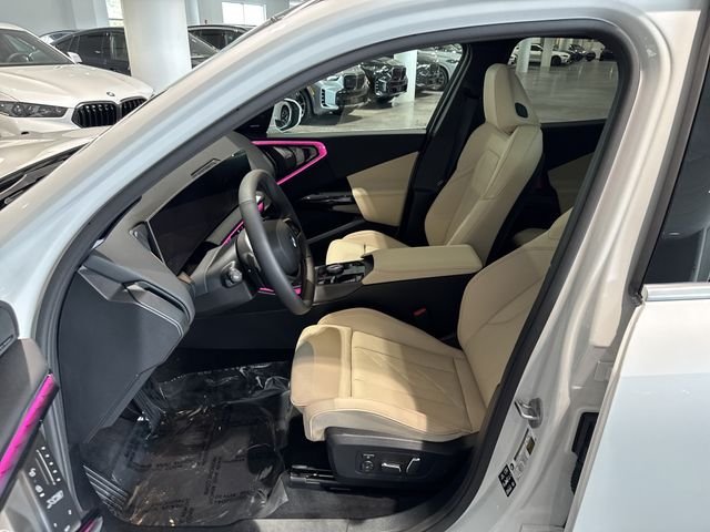 New 2026 Mineral White Metallic BMW 30 xDrive image 16