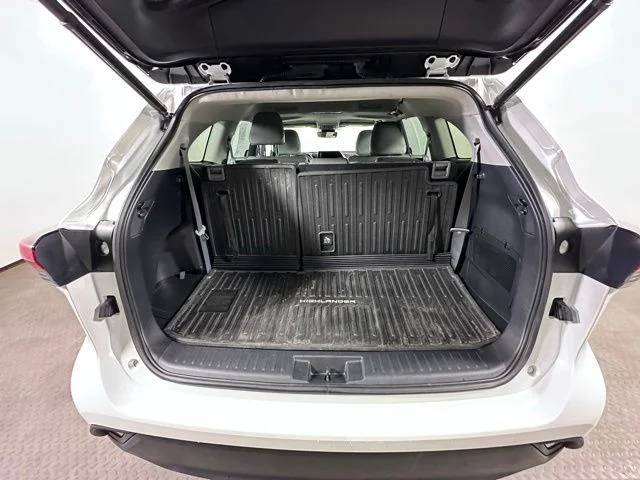 Used 2023 Beige Toyota XLE image 14
