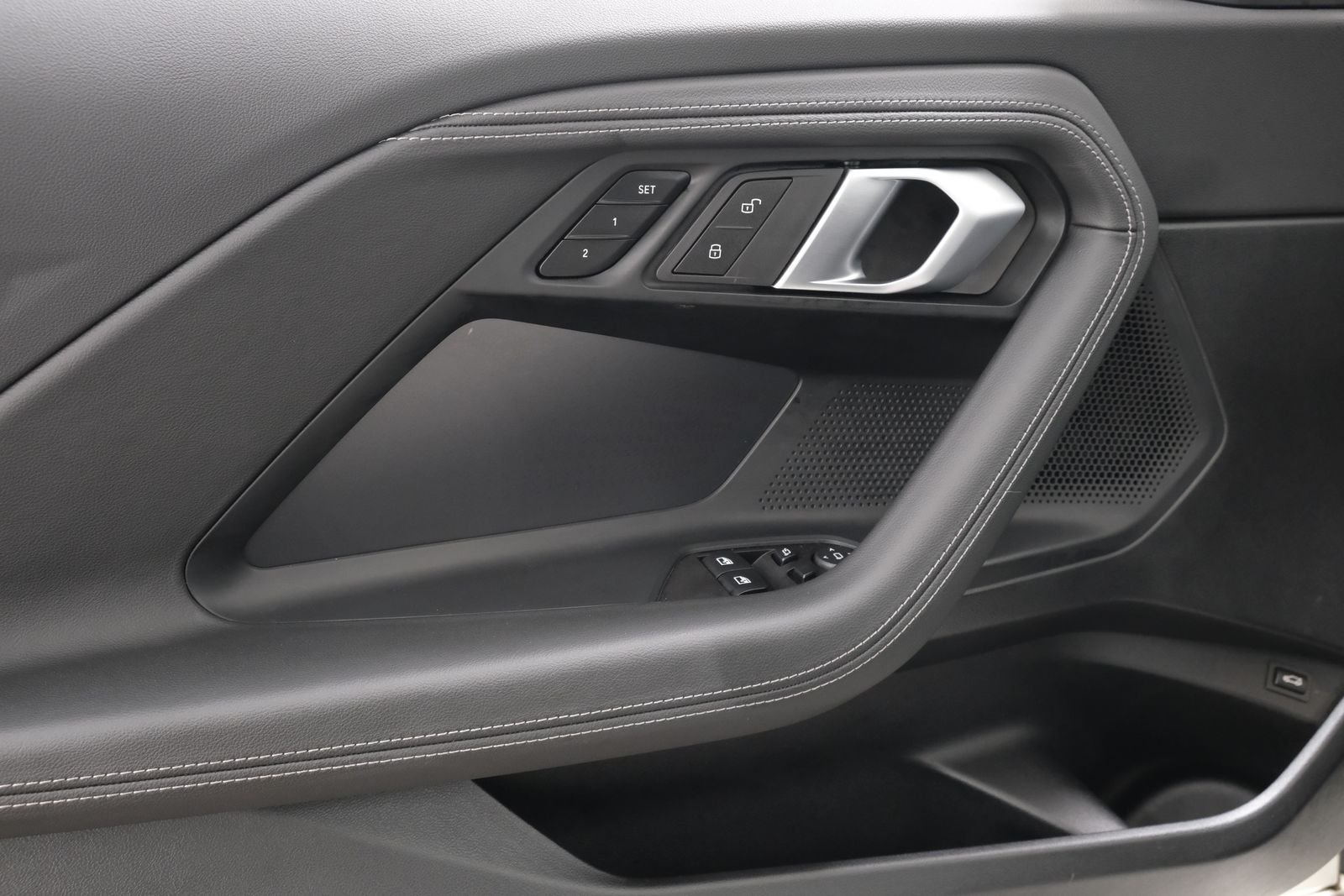 2025 BMW 2 Series 230i - Photo 24