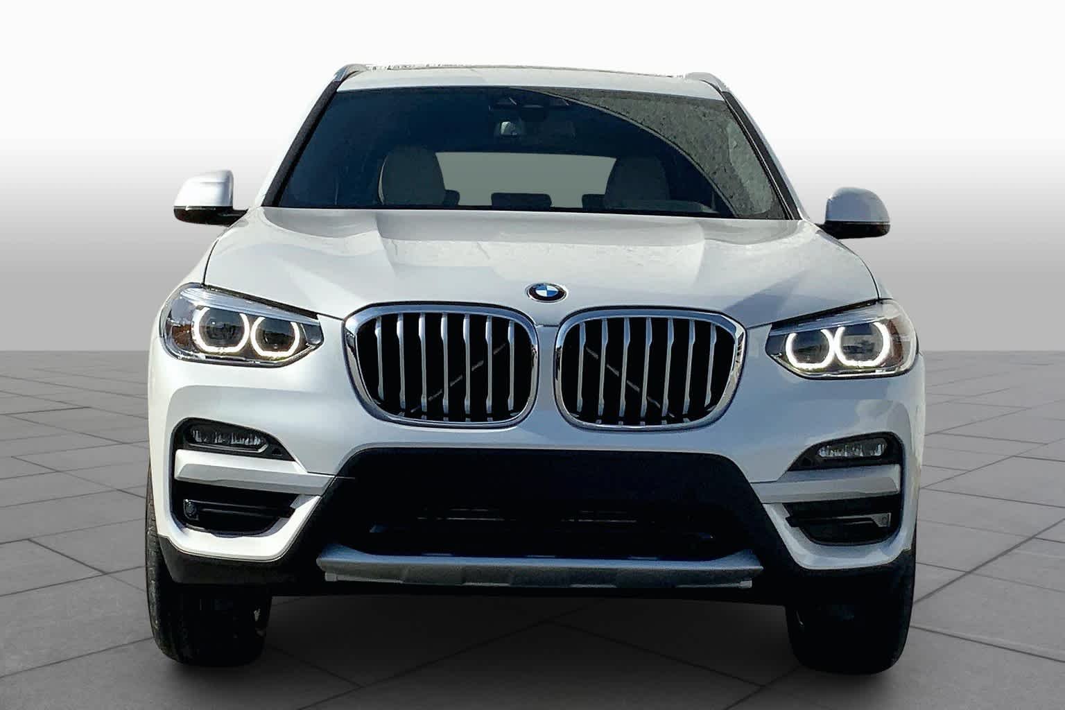 Used 2021 Mineral White Metallic BMW sDrive30i image 3