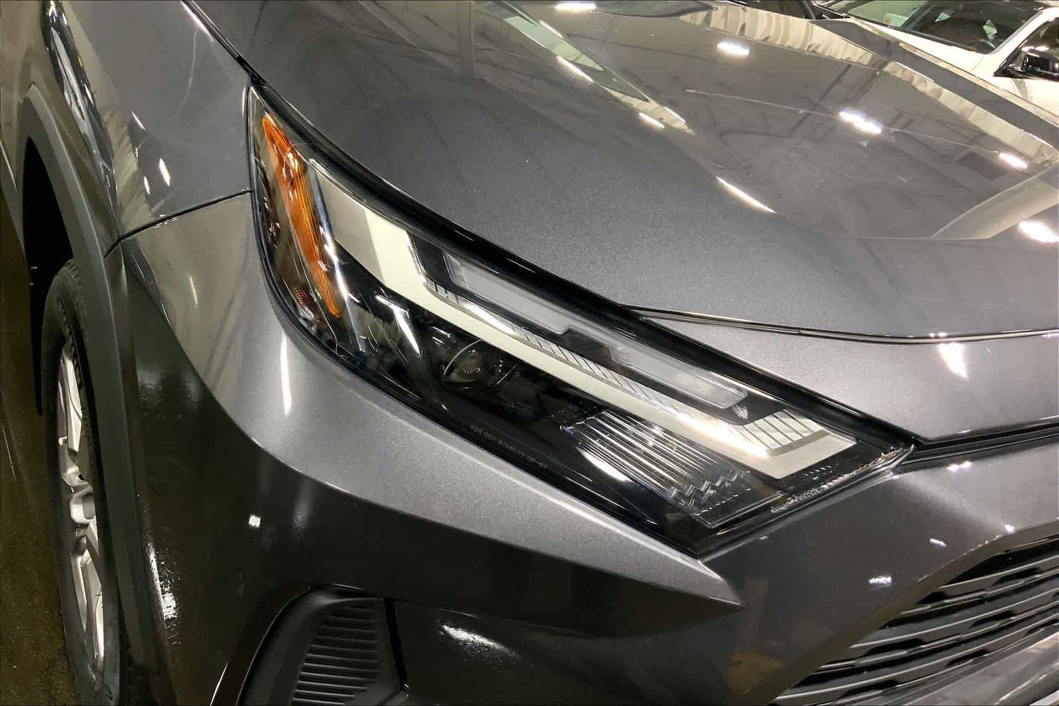 Used 2024 Magnetic Gray Metallic Toyota Hybrid XLE image 28
