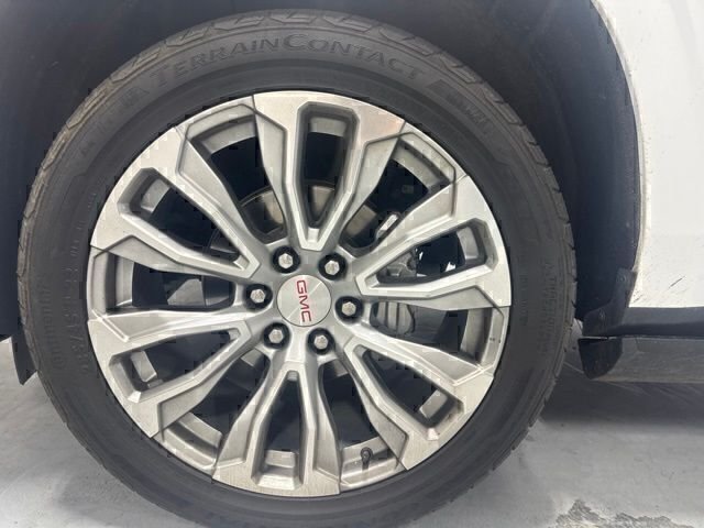 Used 2021 White GMC Denali image 11