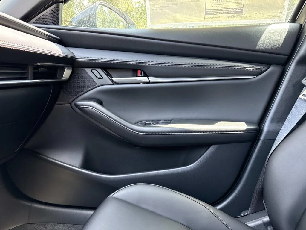 New 2026 Jet Black Mica Mazda 2.5 S Preferred image 32
