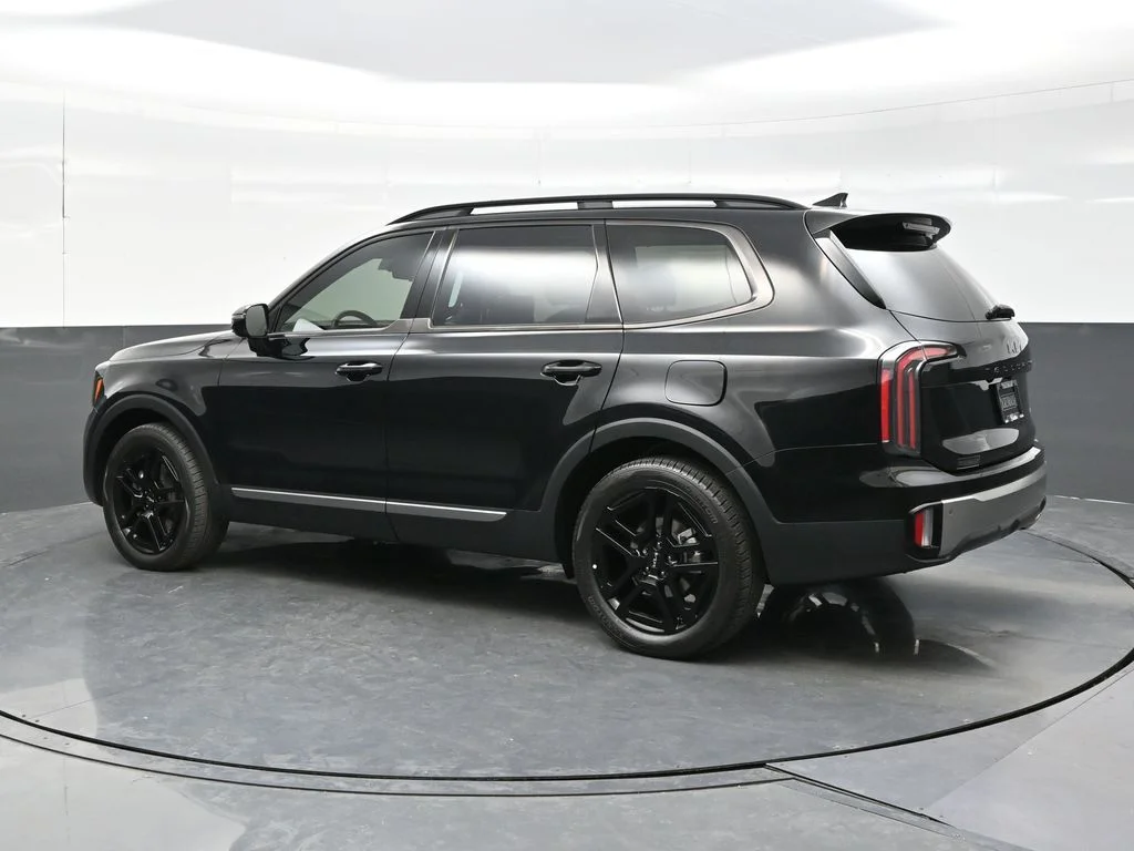 Used 2023 Black Kia SX-Prestige X-Line image 4