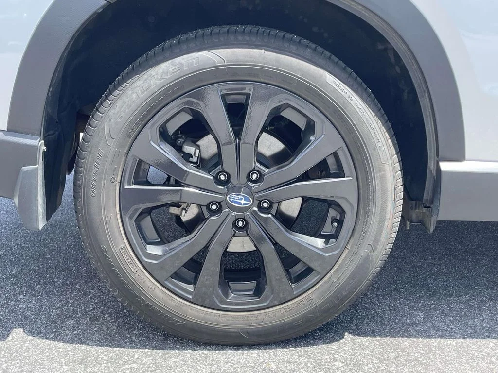 Used 2024 Ice Silver Metallic Subaru Sport image 31