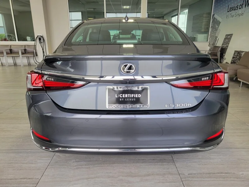 Certified Used 2025 CLOUDBURST GRAY LEXUS ES 300H FWD image 5