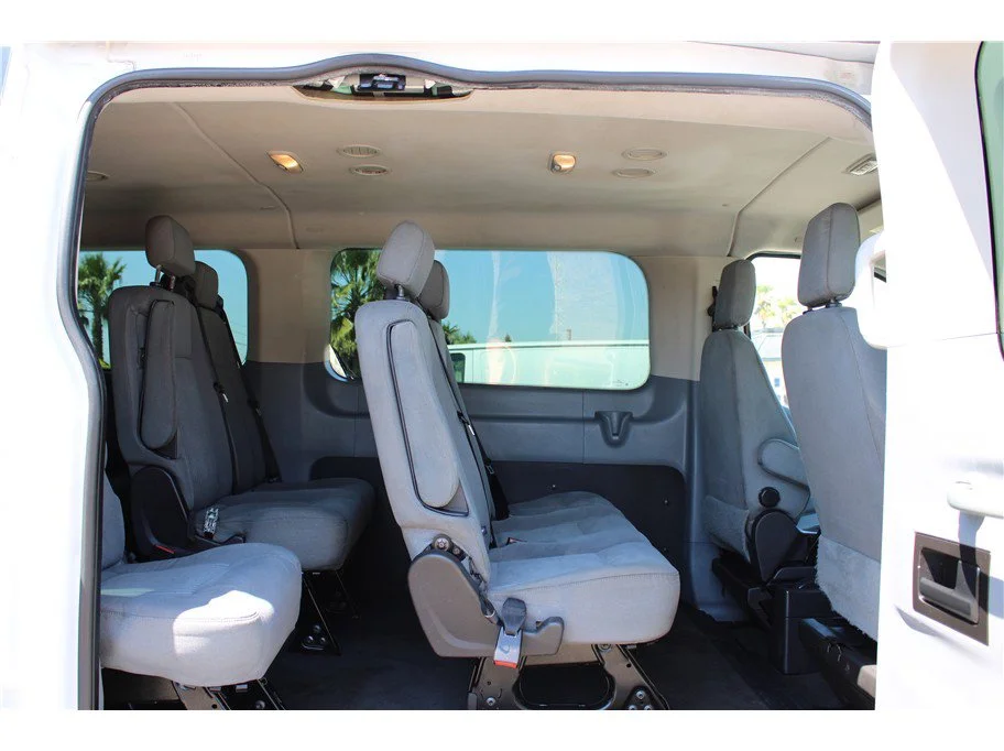 2015 Ford Transit XLT - Photo 16