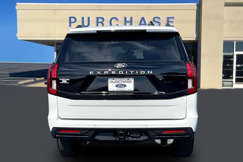 New 2027 Star White Metallic Tri-Coat Ford Active image 4