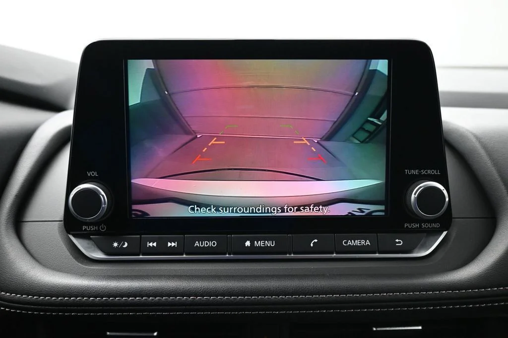 Used 2025 Silver Nissan SV image 16