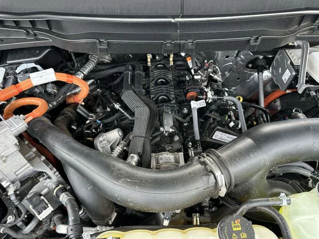 Used 2025 Black Ford Platinum image 28