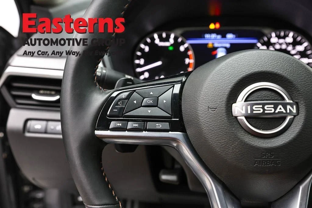 Used 2025 Gray Nissan 2.5 SR image 16