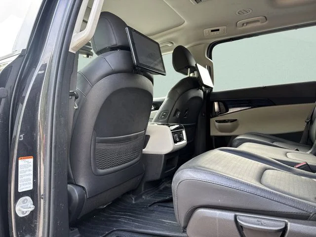 Used 2023 Gray Kia SX Prestige image 17