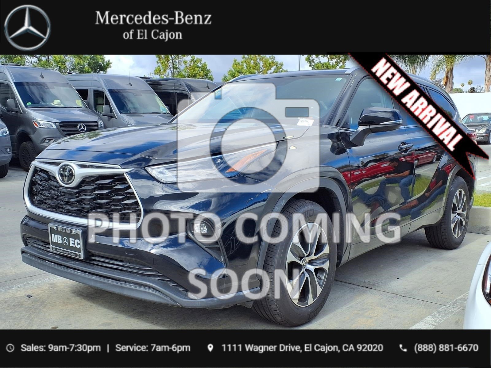 2023 Toyota Highlander XLE FWD's photo