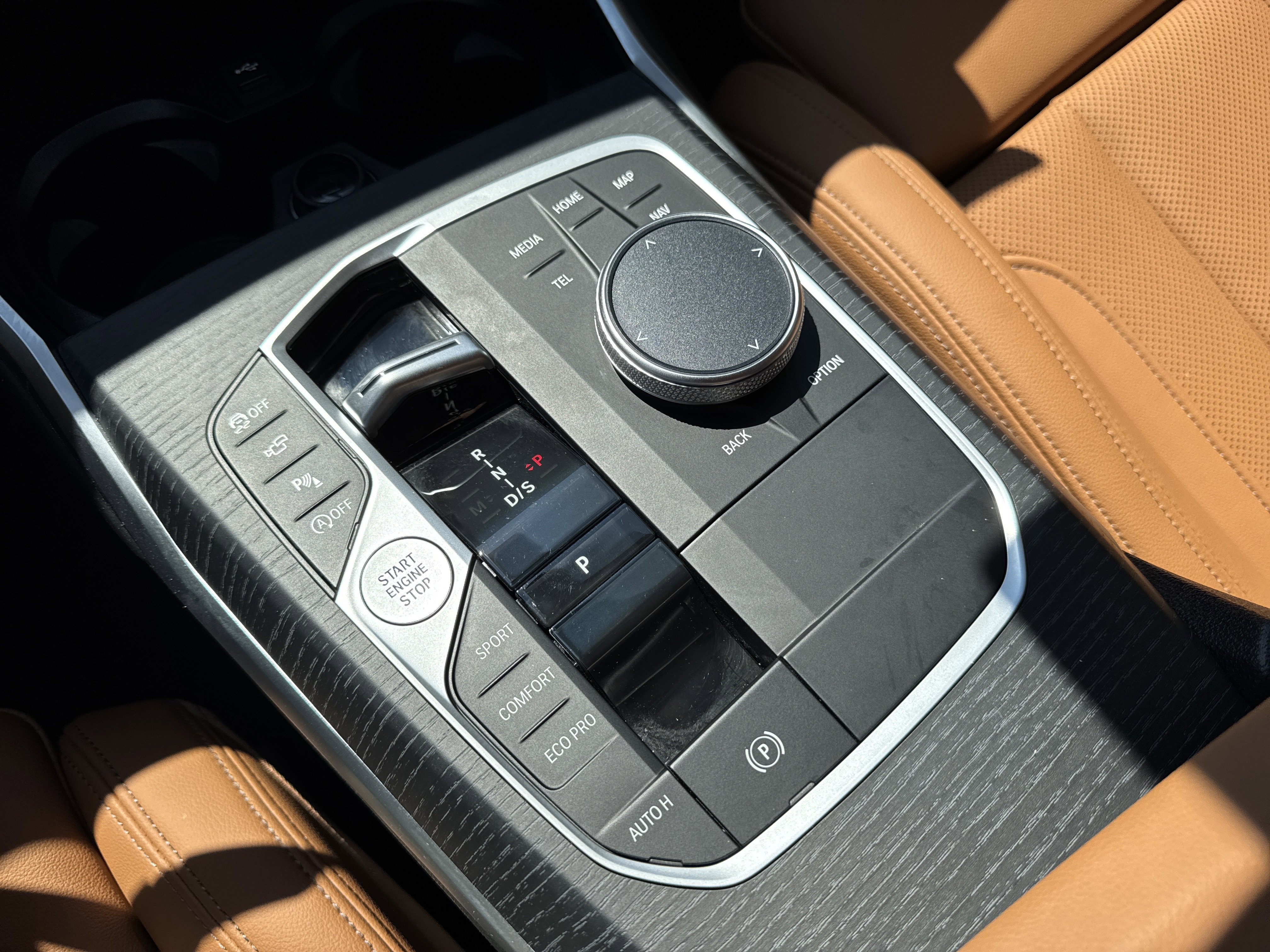 2025 BMW 3 Series 330i - Photo 17