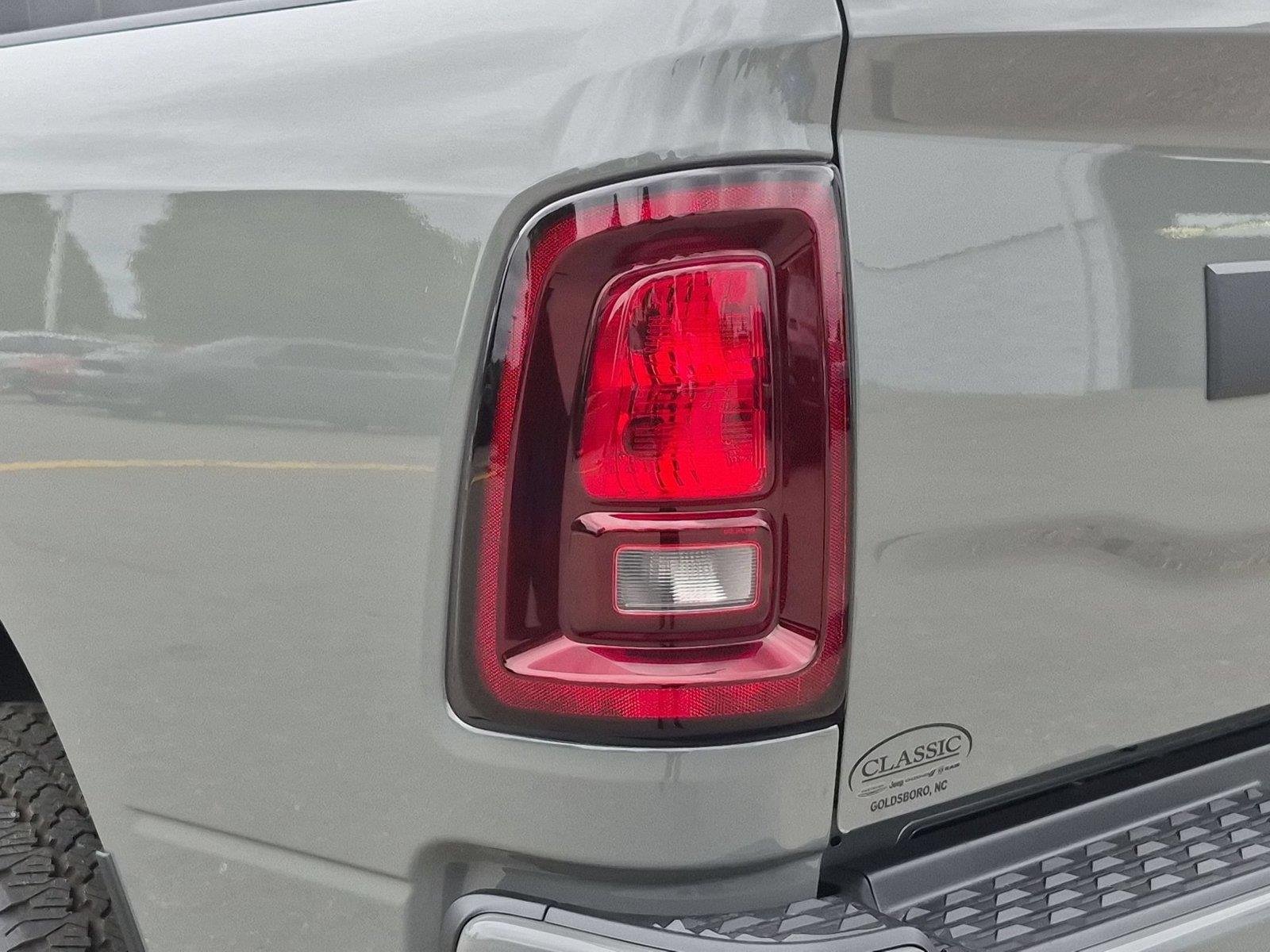 New 2026 Ceramic Gray Clear-Coat Exterior Paint RAM Black Express image 12