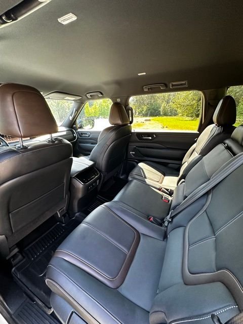 2025 Nissan Armada SL - Photo 18