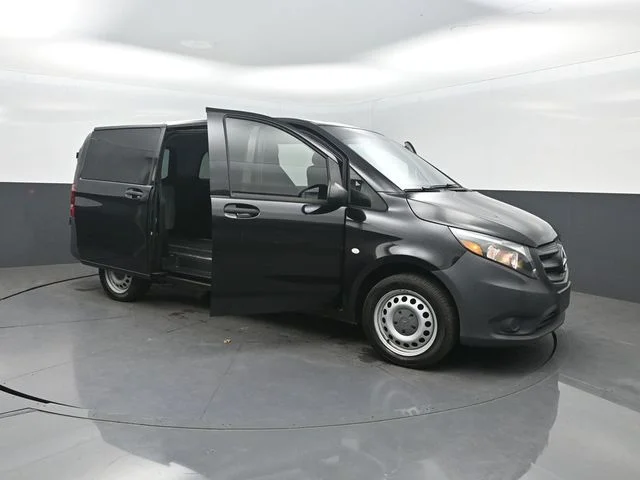 Used 2020 Black Mercedes-Benz Passenger image 39