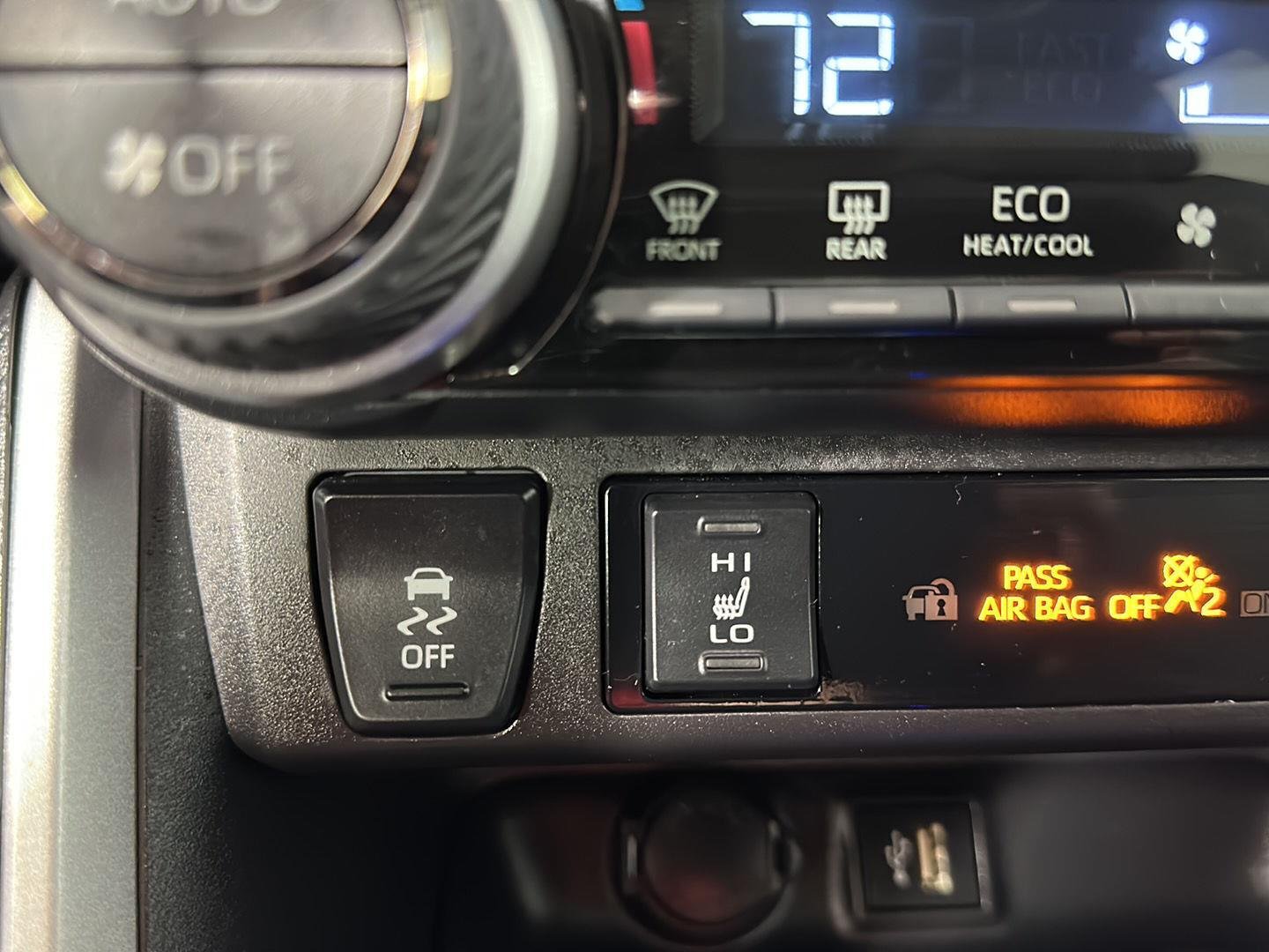 Used 2025 Ice Cap Toyota XLE image 15