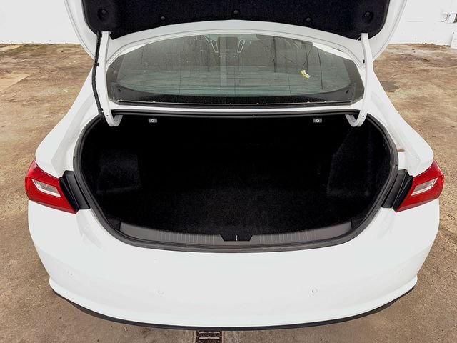Used 2024 White Chevrolet LT image 17