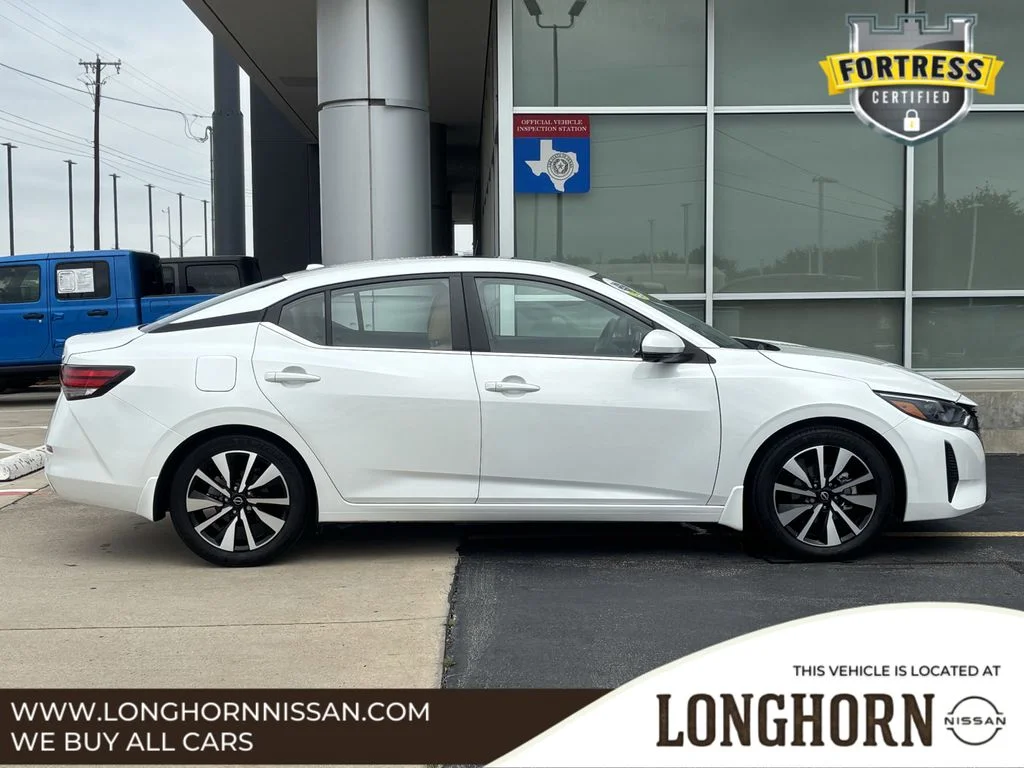 Used 2024 Nissan Sentra SV with VIN 3N1AB8CV2RY284127 for sale in Bedford, TX