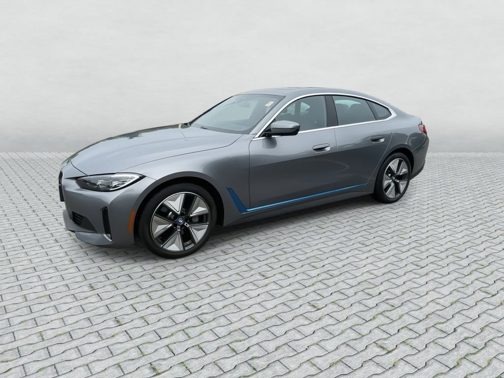 Used 2023 Gray BMW eDrive35 image 4