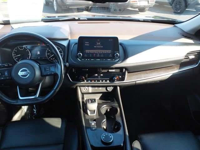 Used 2021 Black Nissan SL image 7