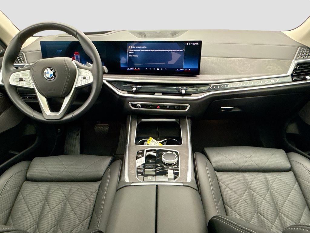 2026 BMW X7 40i - Photo 13