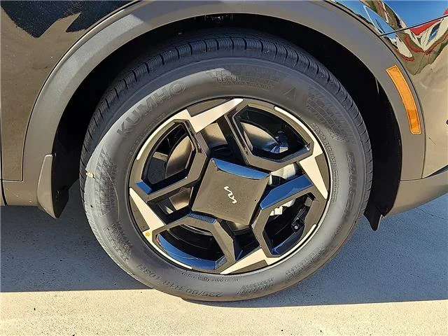 New 2027 Ebony Black KIA EX Front-Wheel Drive image 5
