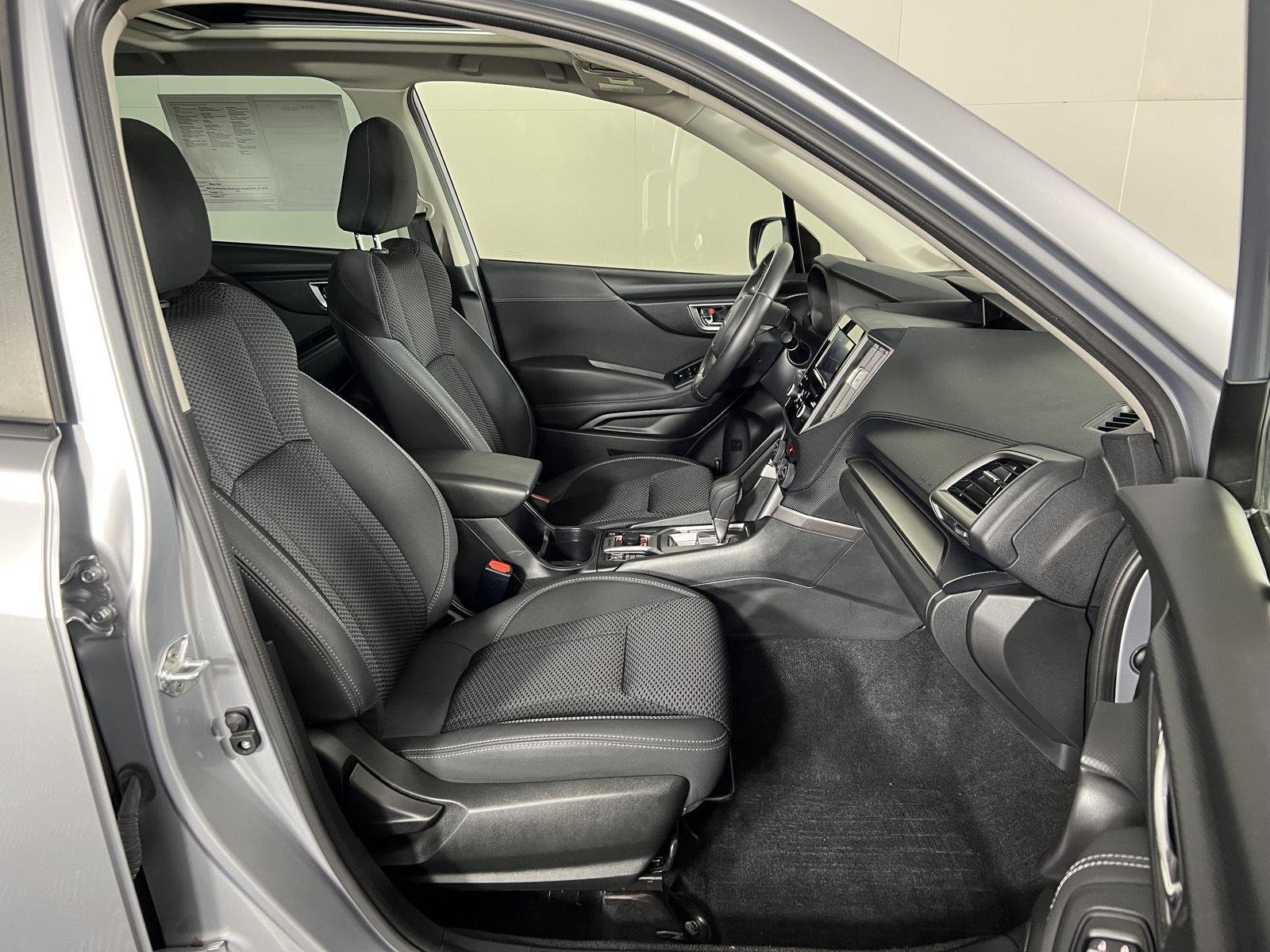 Used 2023 Ice Silver Metallic Subaru Premium image 8
