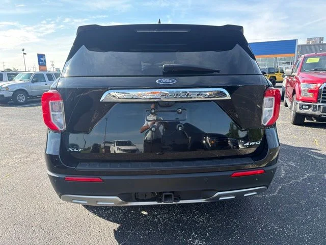 Certified Used 2023 Black Ford XLT image 3