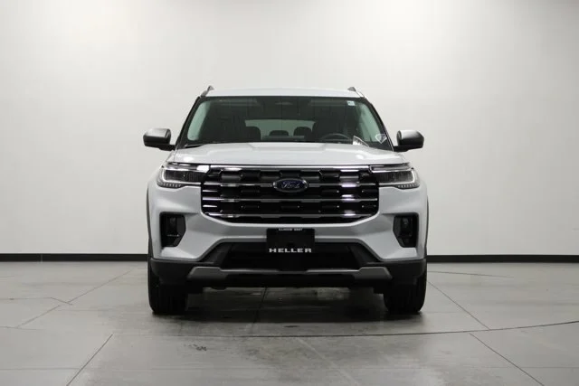 New 2026 Space White Metallic Ford Active image 33