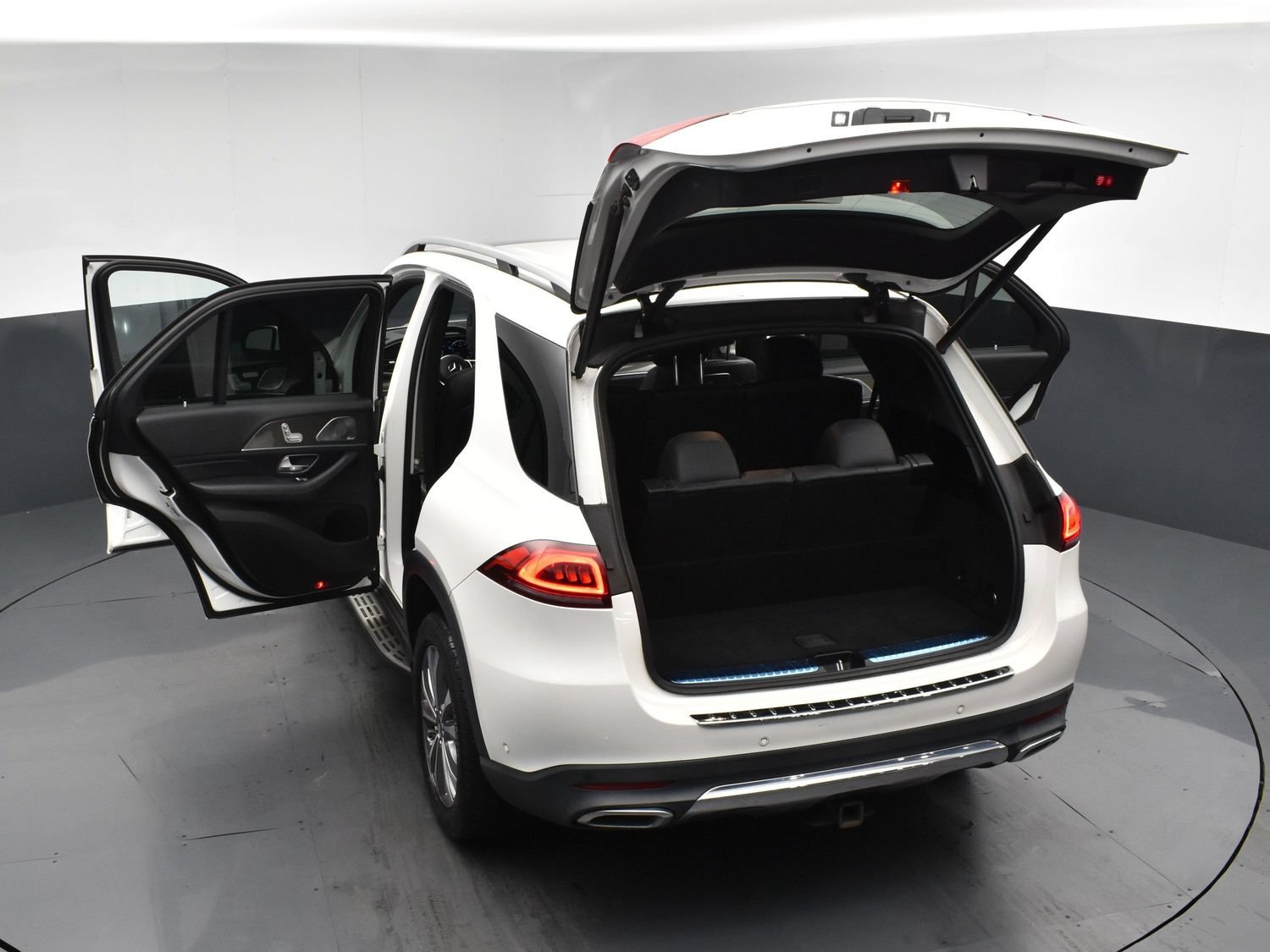 Used 2020 White Mercedes-Benz GLE 350 image 23