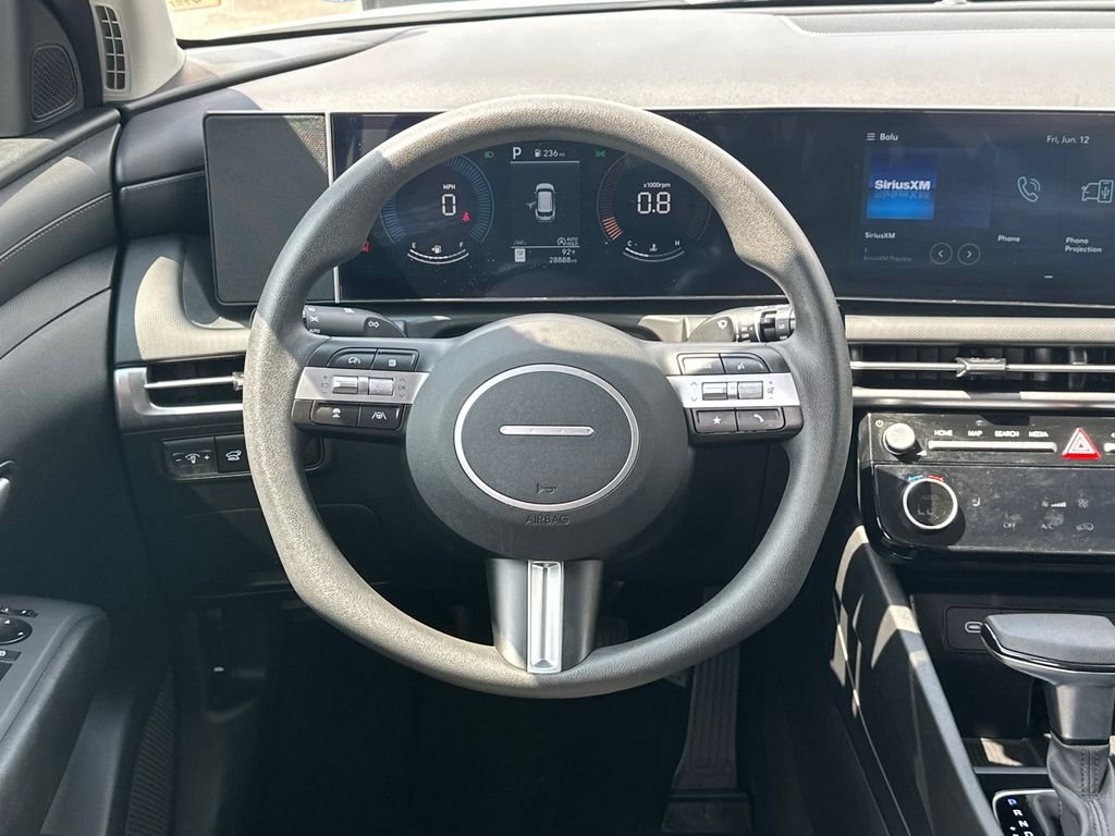 Used 2025 White Hyundai SEL image 24