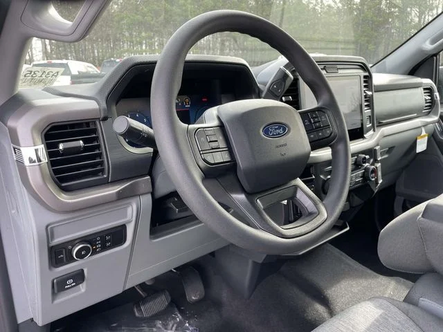 New 2026 White Ford XLT image 17