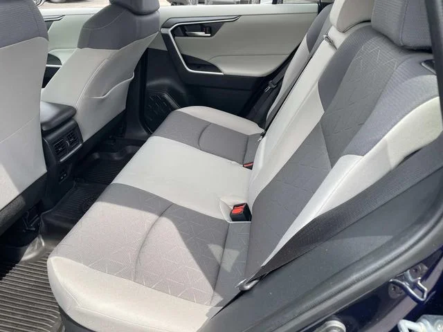 Certified Used 2025  Toyota XLE image 20