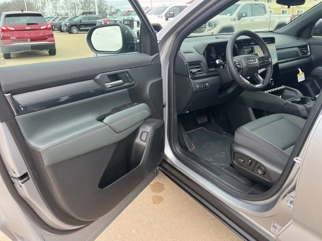 2026 GMC Terrain AT4 - Photo 9