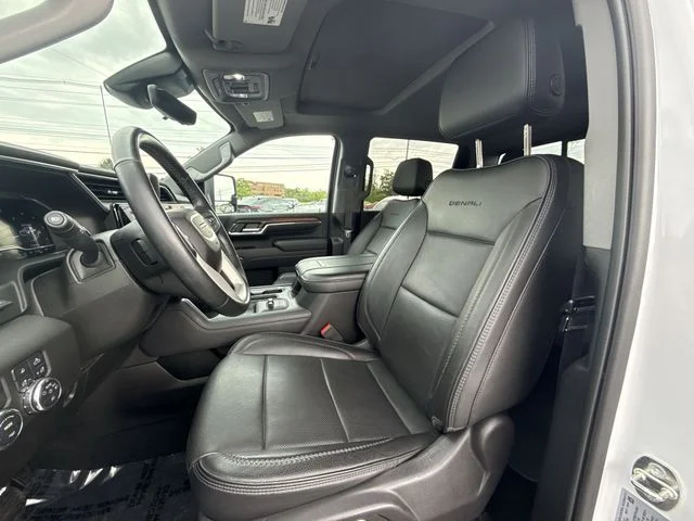 Used 2024 White GMC Denali image 11