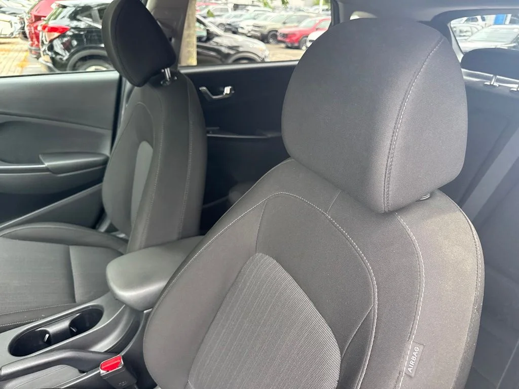 Used 2023 Abyss Black Hyundai SEL image 17