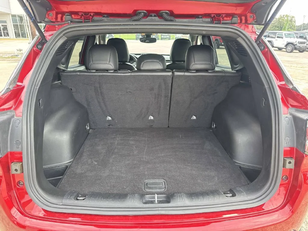 Used 2025 Red Jeep Limited image 14