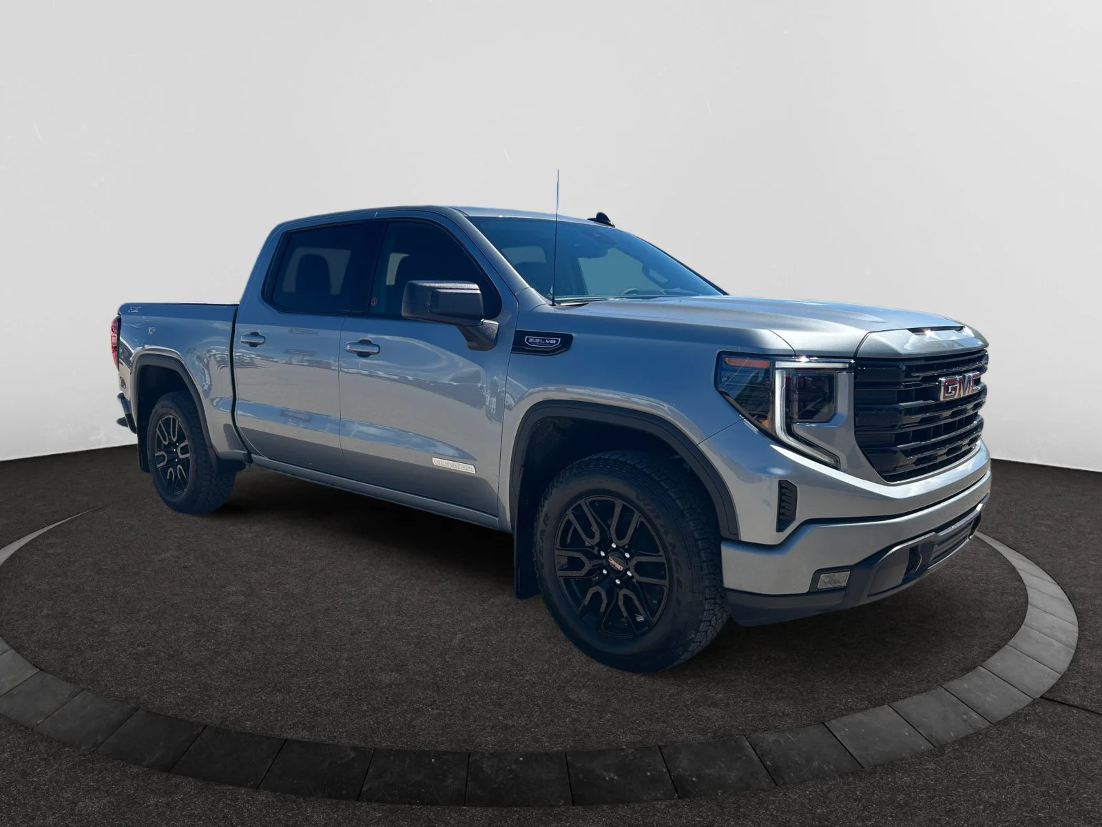 New 2026 Sterling Metallic GMC Elevation image 7