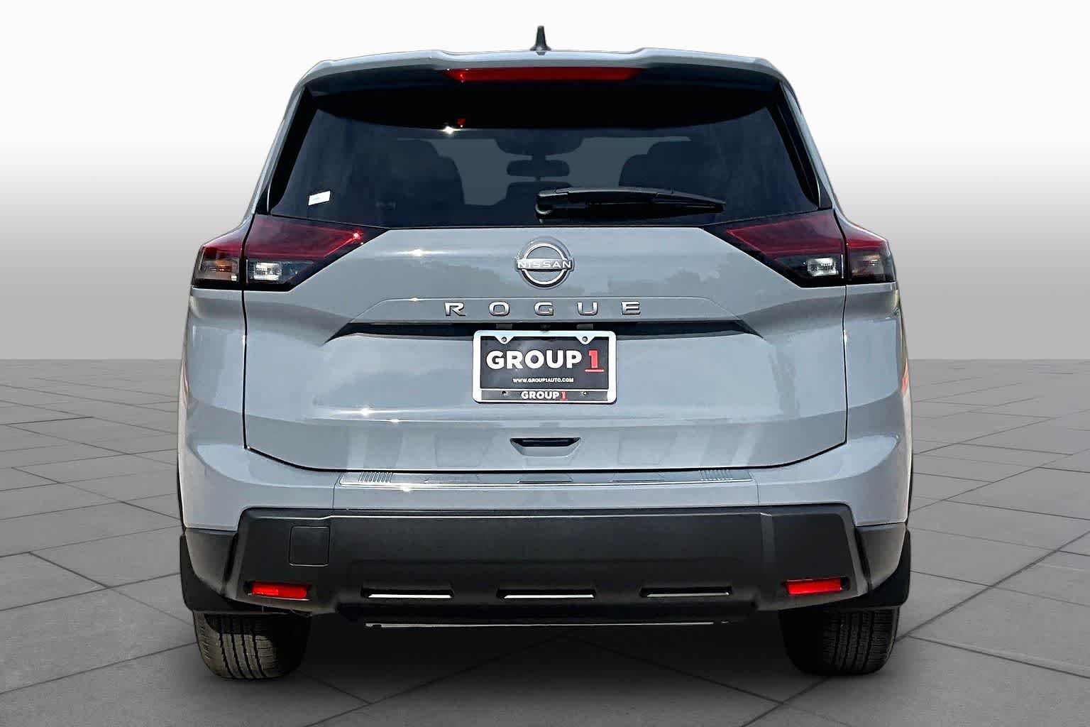 New 2026 Boulder Gray Pearl Nissan SV image 4