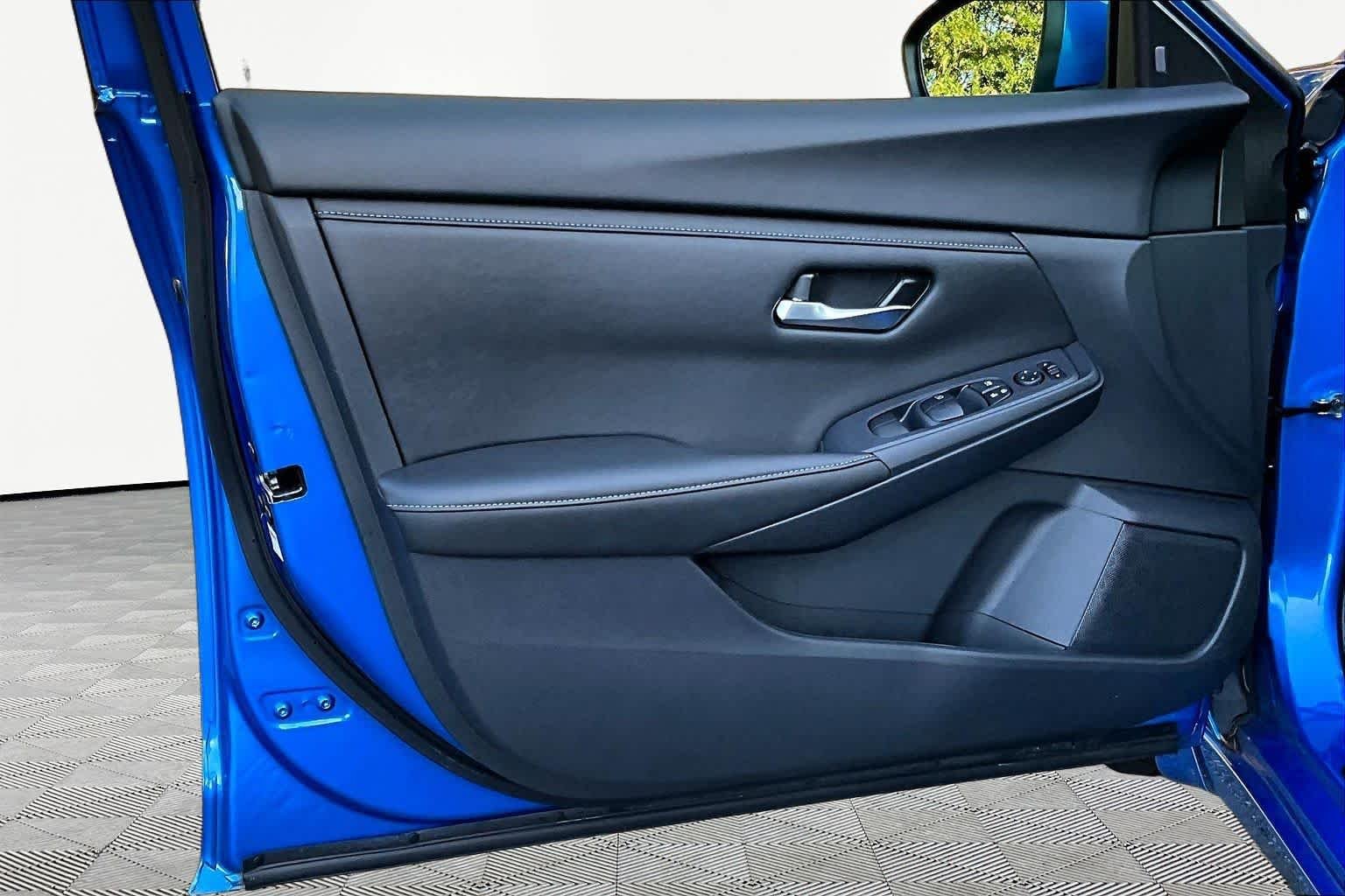 Used 2024 Electric Blue Metallic Nissan SV image 22