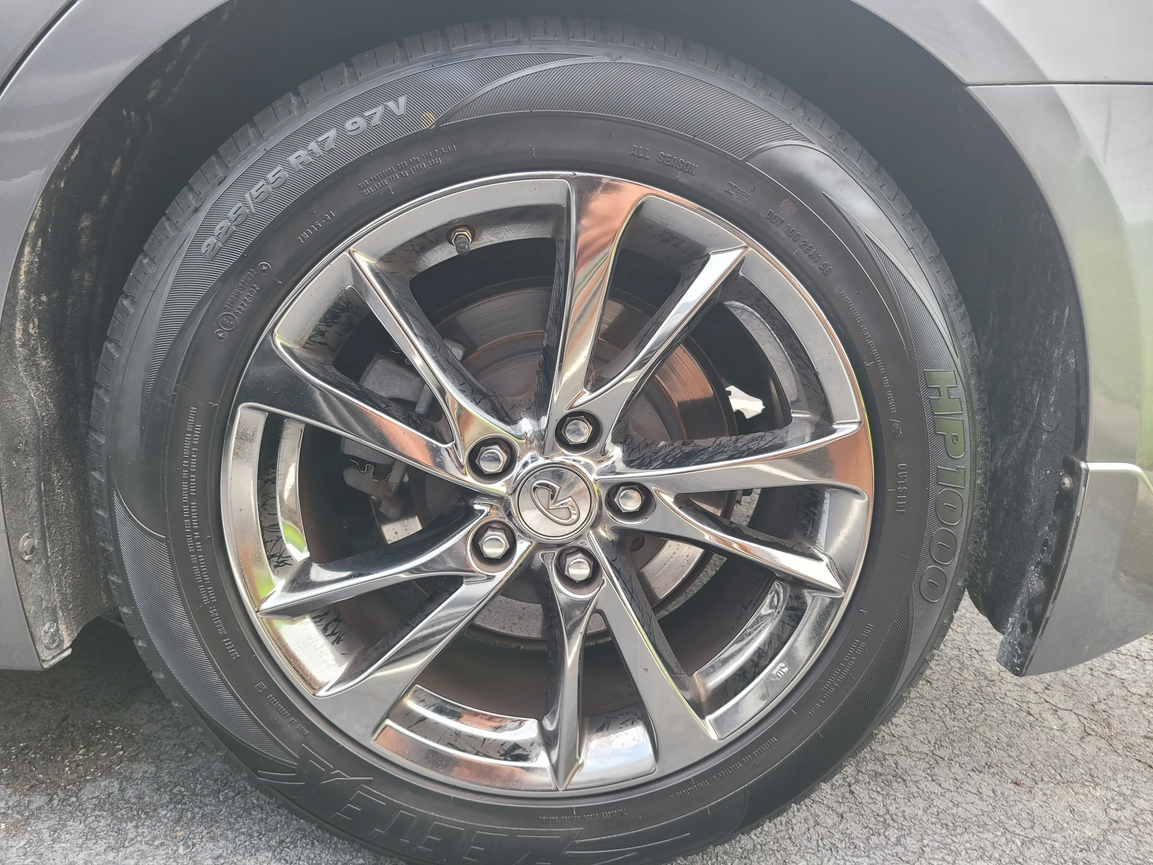 Used 2017 Graphite Shadow INFINITI 3.0t Signature Edition image 8