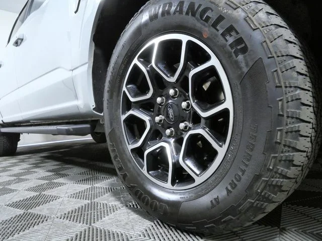 Used 2023 White Ford XLT image 2