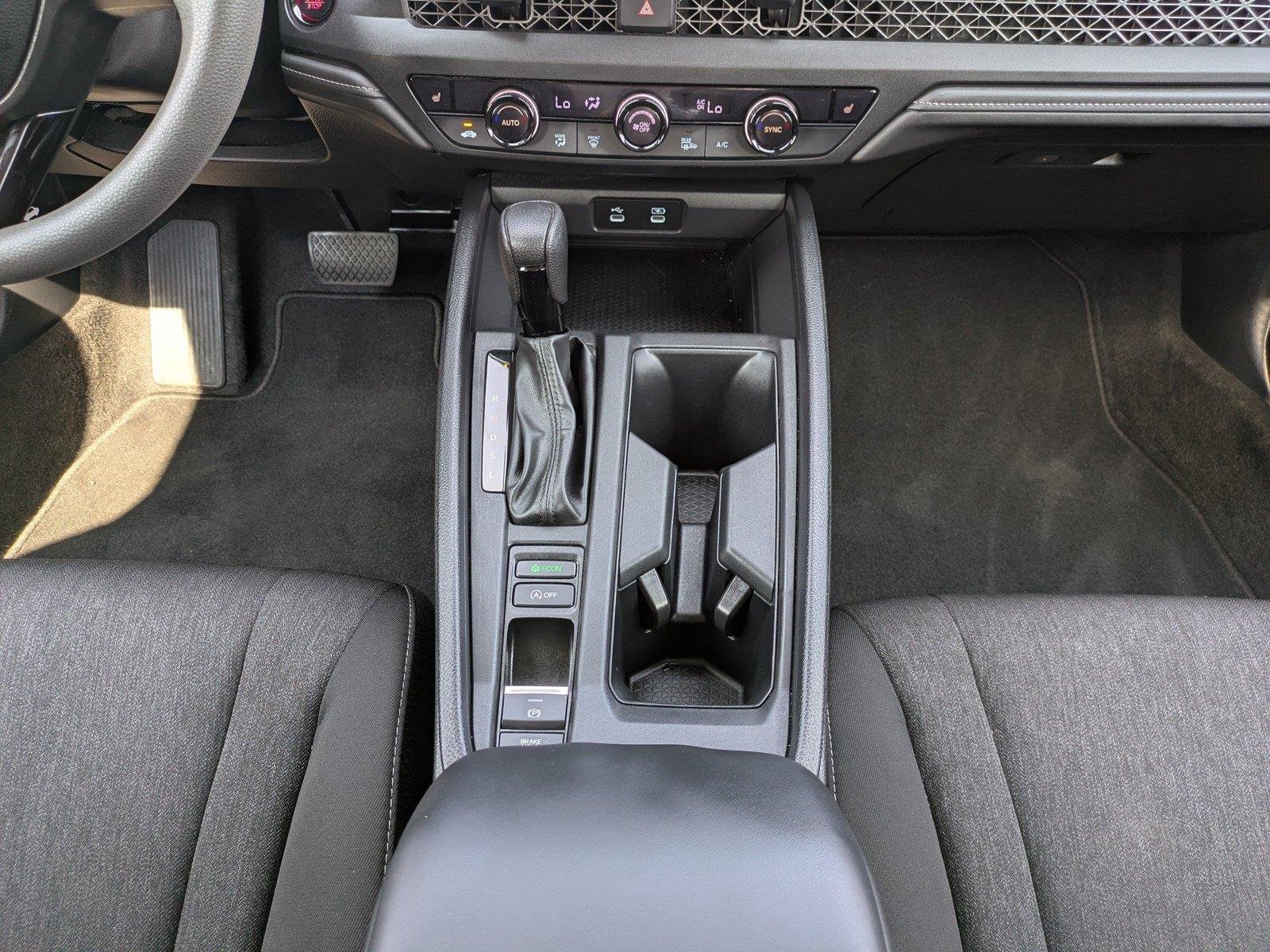 Used 2023 Platinum White Pearl Honda EX image 18