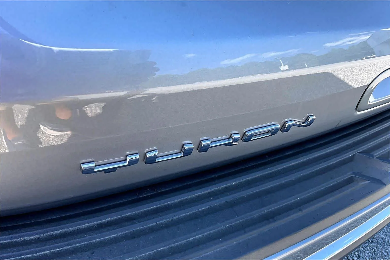 Used 2024 Sterling Metallic GMC Denali image 30
