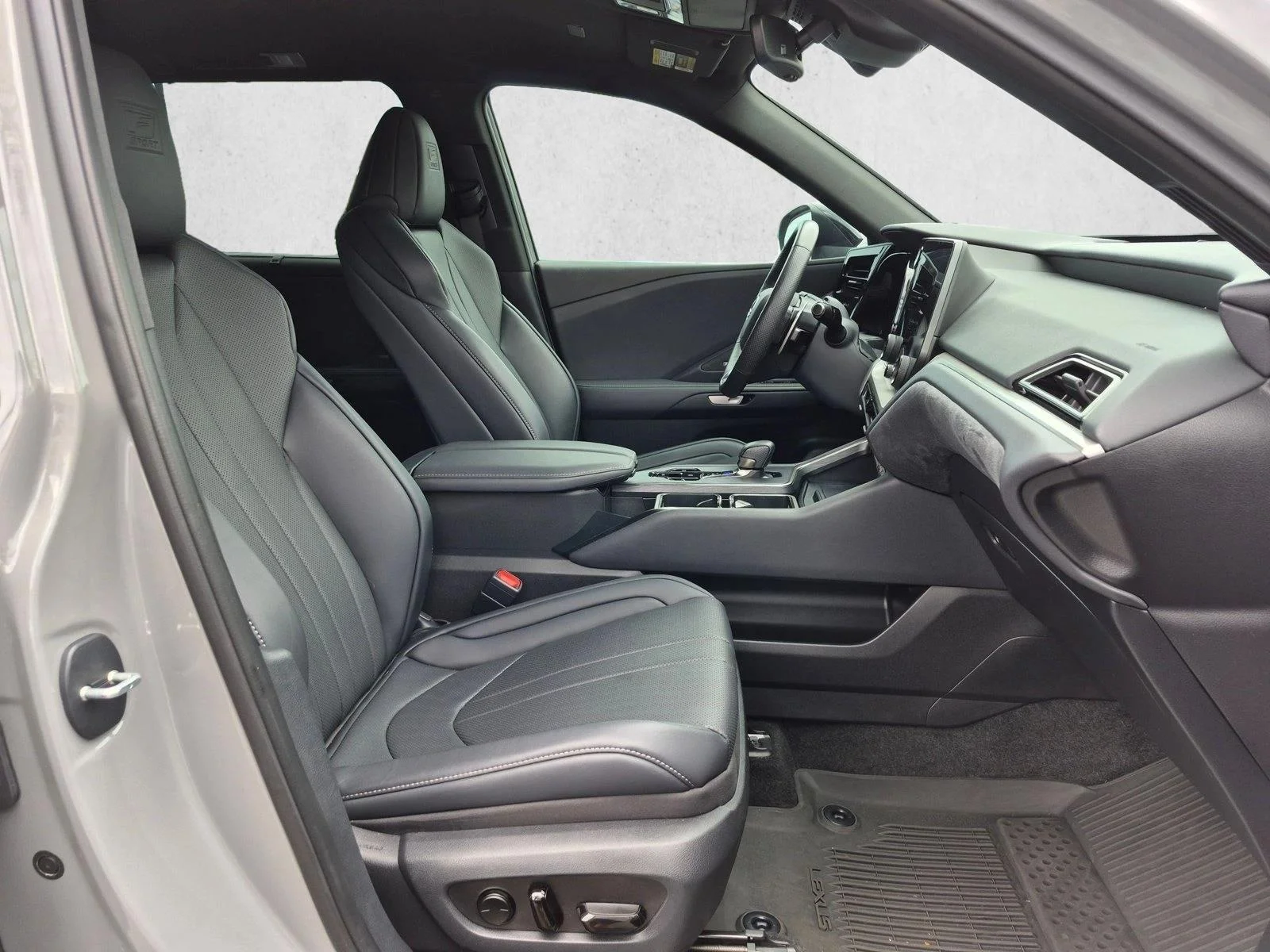 Certified Used 2025 Incognito Lexus TX 500h F SPORT Premium image 21
